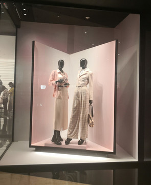 女裝櫥窗