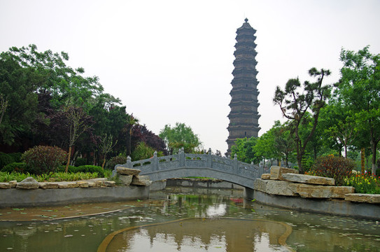 河南開封鐵塔公園
