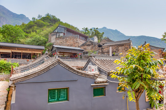 爨底下村