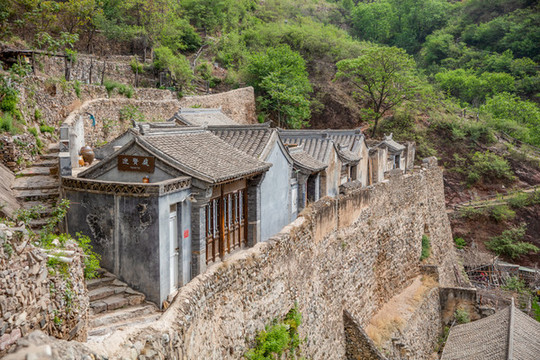 爨底下村