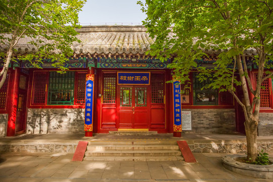 潭柘寺帝王樹殿