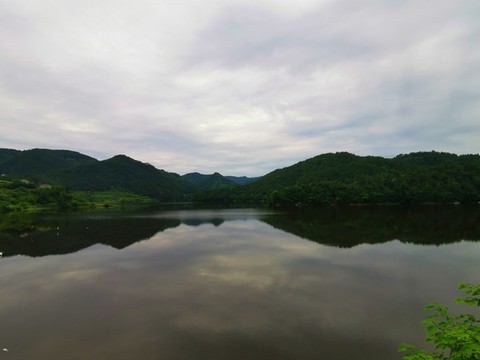 青山綠水