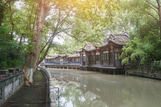 冶春臨水建筑