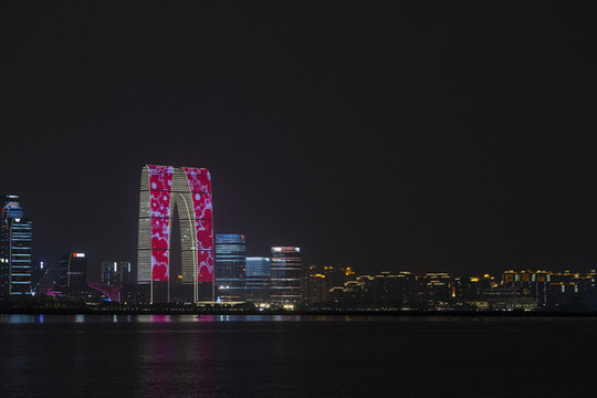 金雞湖東方之門建筑夜景
