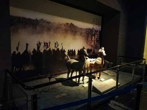 戰(zhàn)馬雕塑
