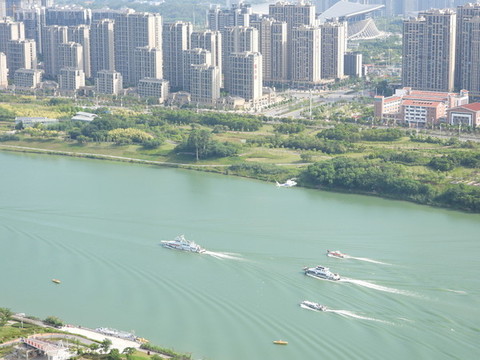 邕江水上直升機和巡邏船聯合演練