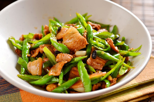 小炒土豬肉