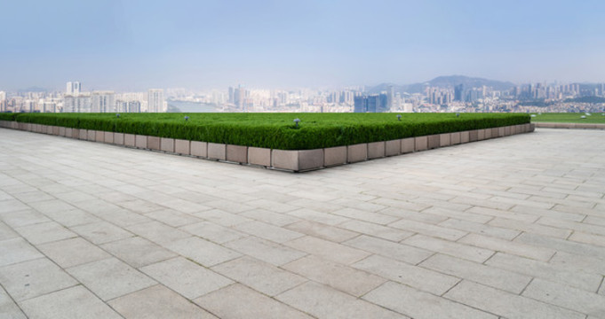 廣場磚地面和建筑景觀