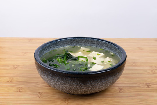 菠菜豆腐湯