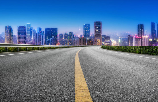 公路彎道和CBD建筑
