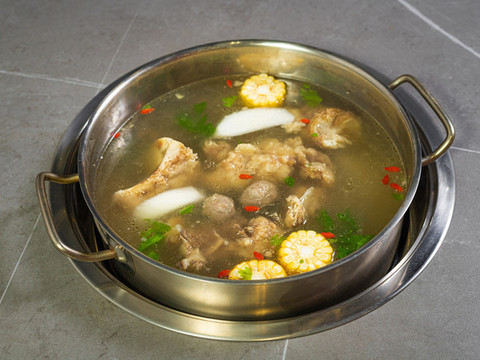 牛骨湯