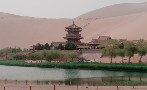 敦煌月牙泉景區(qū)