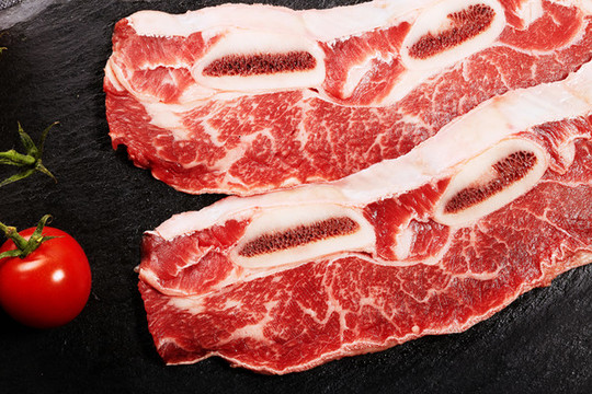 生牛排