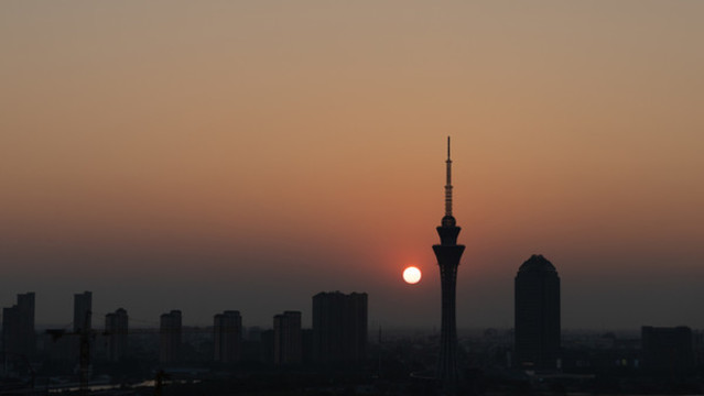 城市夕陽日落