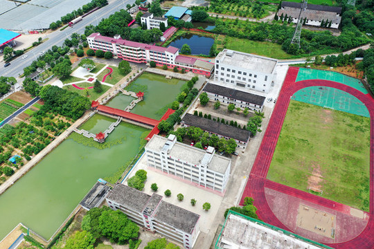 江西省吉安縣鳳凰中學(xué)