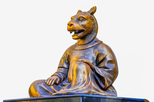人身獸首銅像