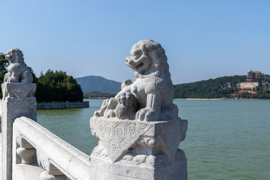 北京頤和園十七孔橋雕塑