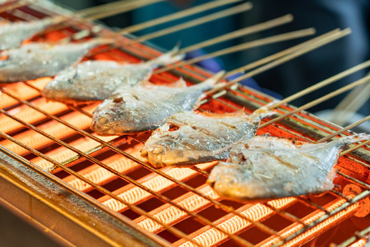 烤鯧鳊魚(yú)