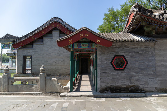 北京頤和園灰磚建筑