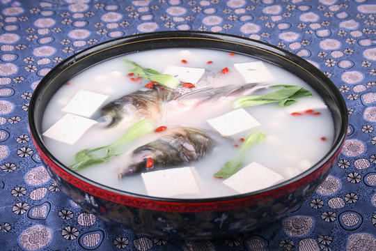 魚頭豆腐湯