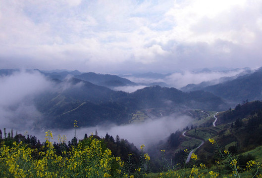 群山風(fēng)景