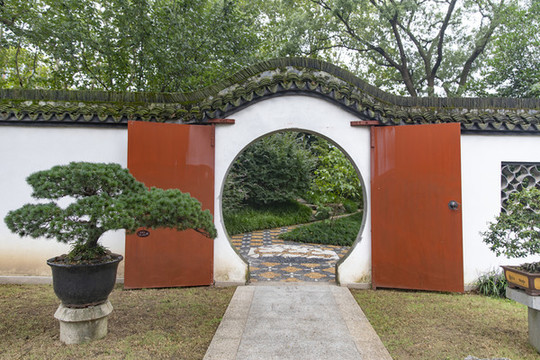 古典園門