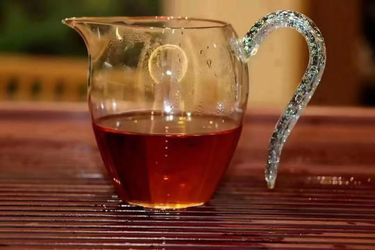 茶水特寫