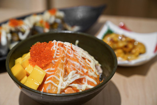 日本料理日料壽司三文魚(yú)刺身