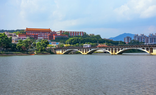 仰恩大學