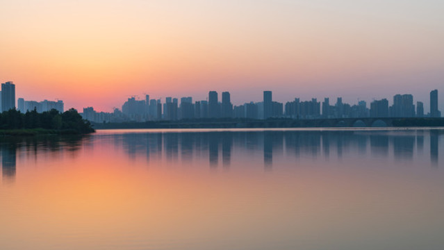 武漢墨水湖公園日出