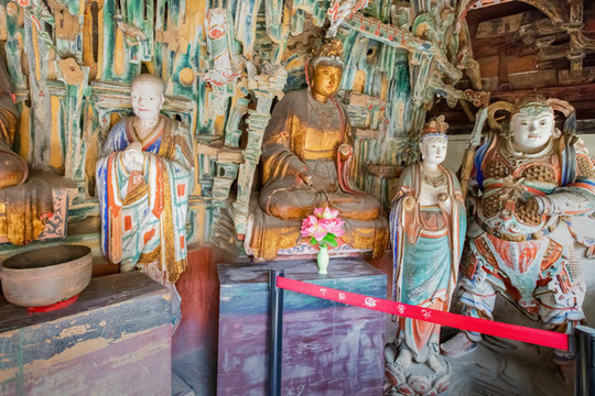 懸空寺南樓雷音殿彩塑