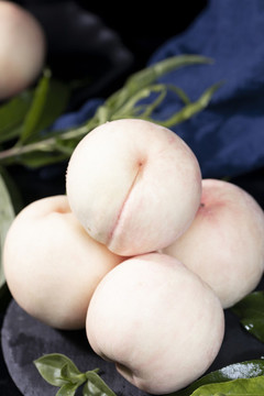 白桃水蜜桃