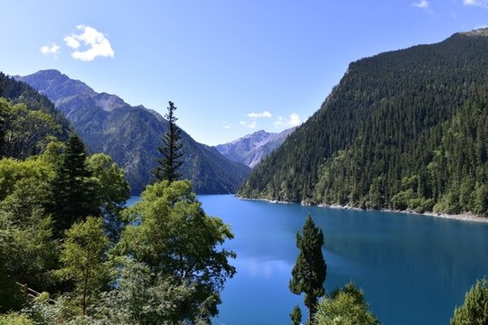 高山湖泊