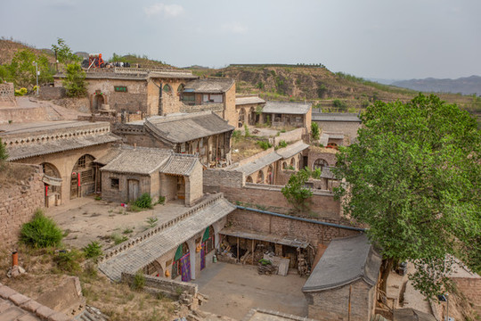 李家山村
