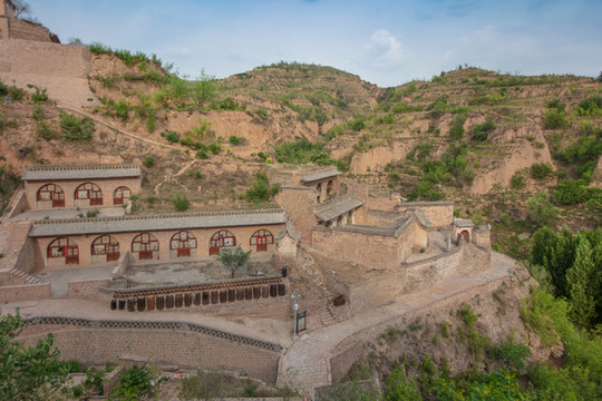李家山村