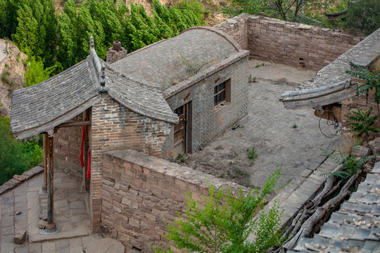 李家山村
