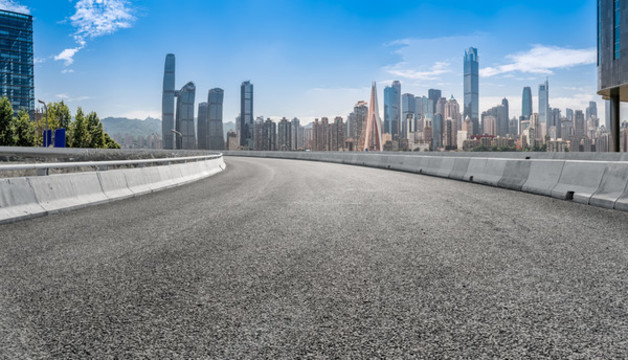 公路彎道和CBD建筑