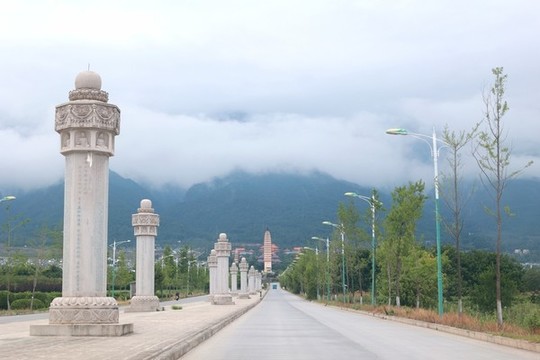 大理崇圣三塔