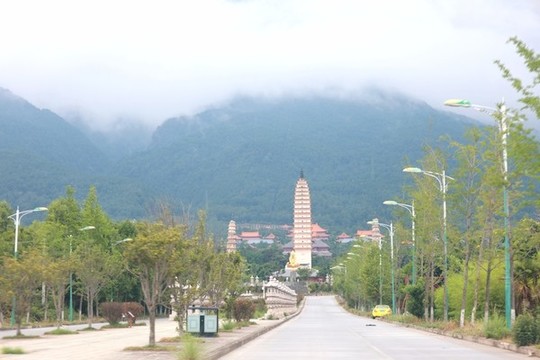 大理崇圣三塔