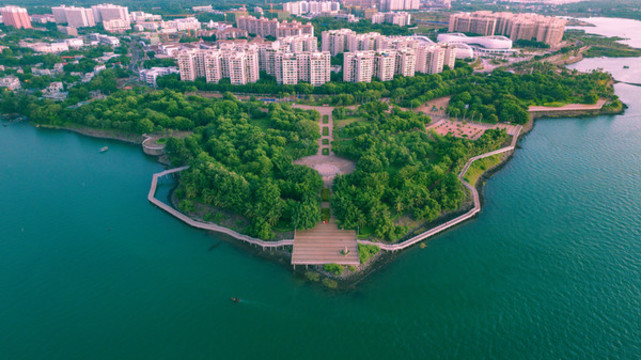 航拍海南千年古鹽田全景