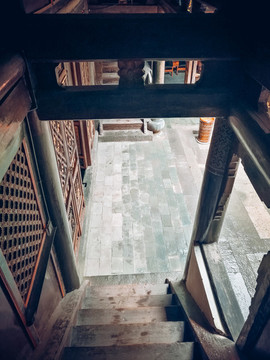 云南建水團山村
