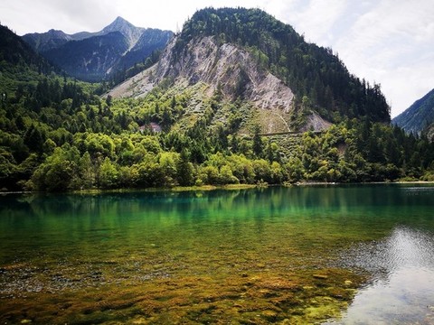 高山湖泊