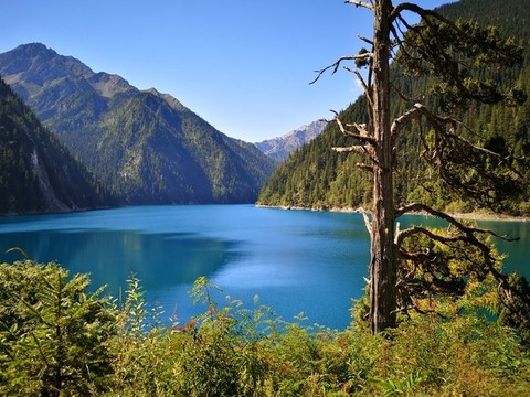 高山湖泊