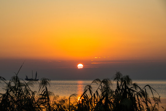 太湖日出景美如畫