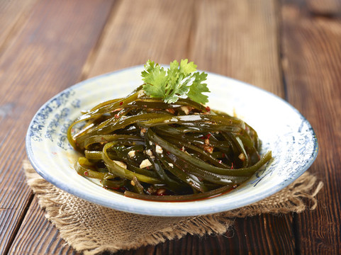 涼拌海帶絲
