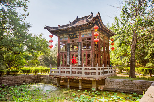 隋代花園迴蓮?fù)? style=