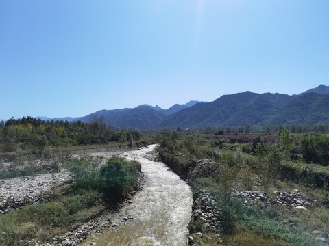 秦嶺山