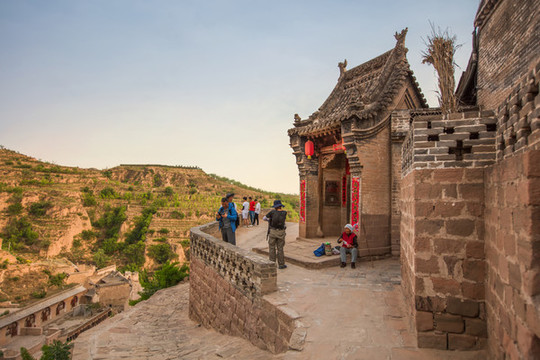 李家山村