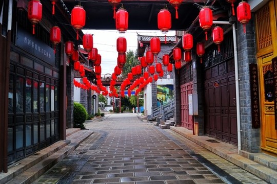 束河古鎮(zhèn)紅燈籠