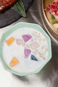 燒仙草芋圓